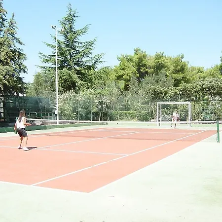 Villaggio Turistico Delfino Parco vacanze 3*