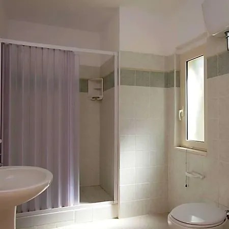 Villaggio Turistico Delfino 3*