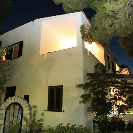 Villaggio Turistico Delfino Tatil parkı