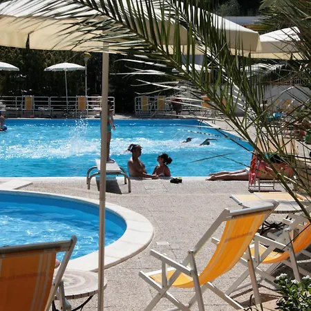 Villaggio Turistico Delfino Aldeamento Turístico Vieste