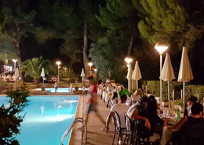 Villaggio Turistico Delfino Holiday park 3*